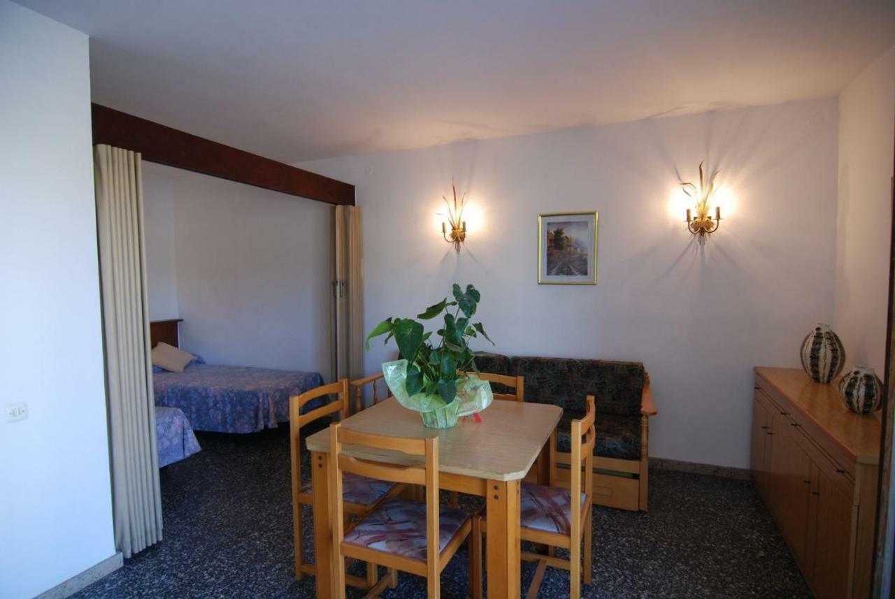 Aries Basic Apartment Salou Exterior foto